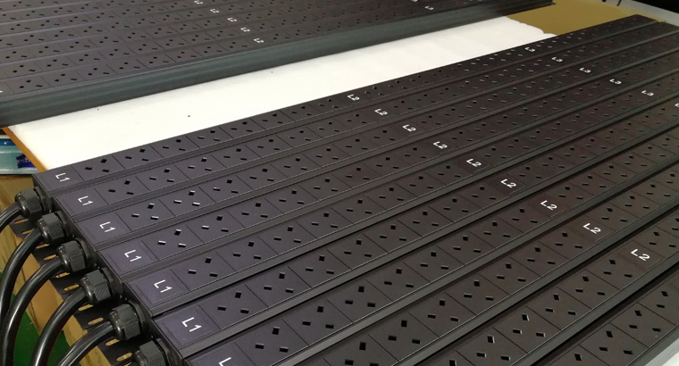 3Phase 400V 32A 24xUK Socket 45℃ 135℃ 